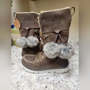 New Manitobah Mukluk Waterproof Pacific Fur-Trimmed Winter Boots 8